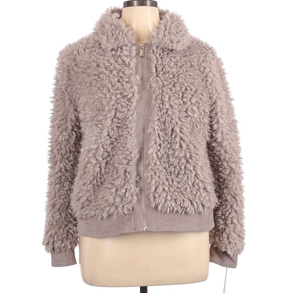 COPY - BCBGeneration faux fur teddy coat L - Picture 10 of 11